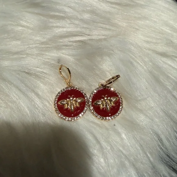 Bee Earrings - Picture 2 of 16